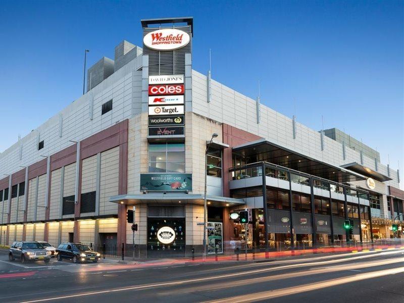 Crowne Plaza Sydney Burwood By Ihg Sidney Exterior foto